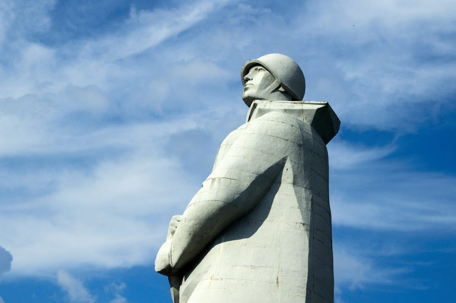 Памятник Алеша